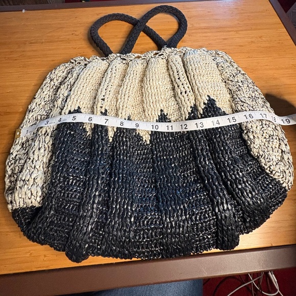 EUC Maliparmi- Stylish Black and Cream Woven Bag - Picture 9 of 11